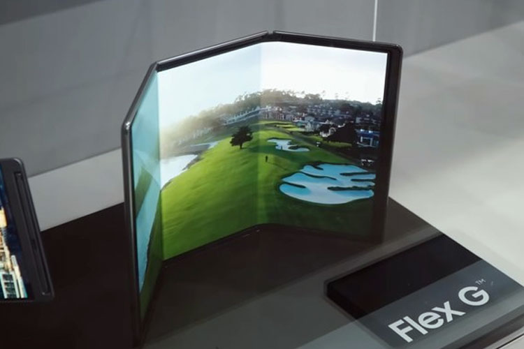 Smartphone Lipat Transparan 2025