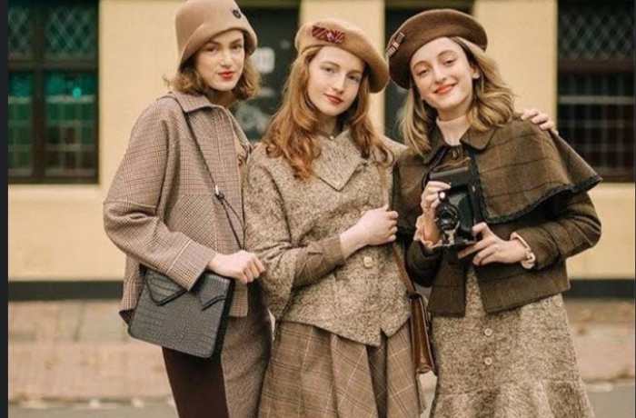 tren busana vintage